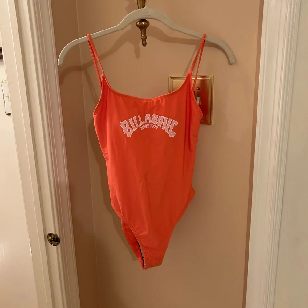 NWT Billabong Sun Vibes One Piece Swimsuit